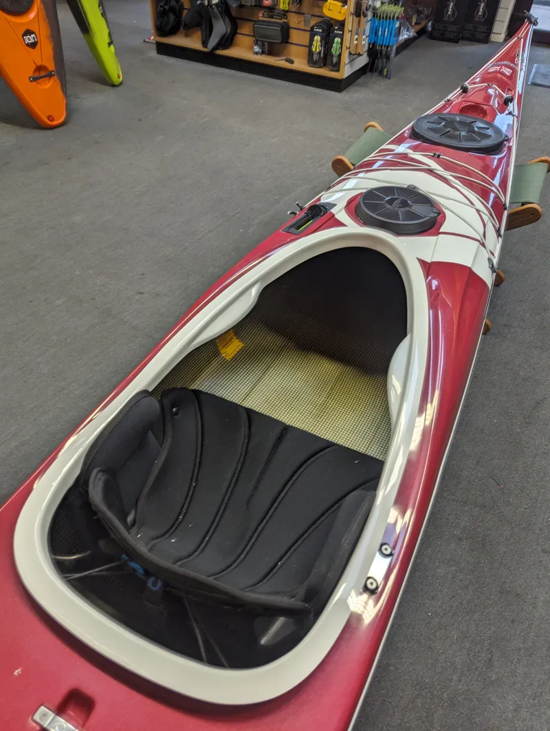 P and H Volan 158 Kevlar Carbon Infusion Clear Hull with Keel Strip in Cherry-1