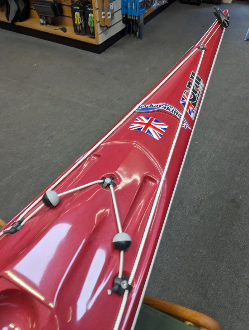 P and H Volan 158 Kevlar Carbon Infusion Clear Hull with Keel Strip in Cherry-4