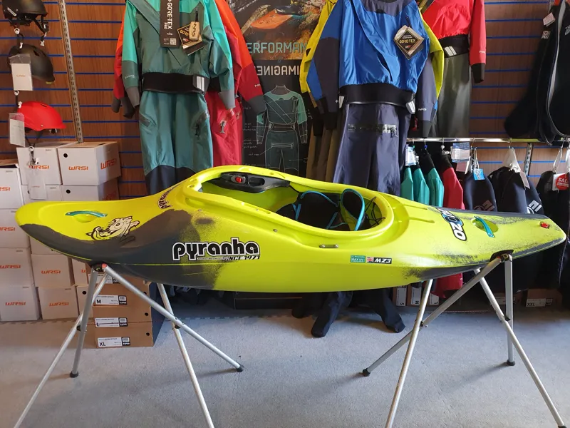 2023 Pyranha Ozone Freeride Whitewater Medium Smoking Gecko EX DEMO-1