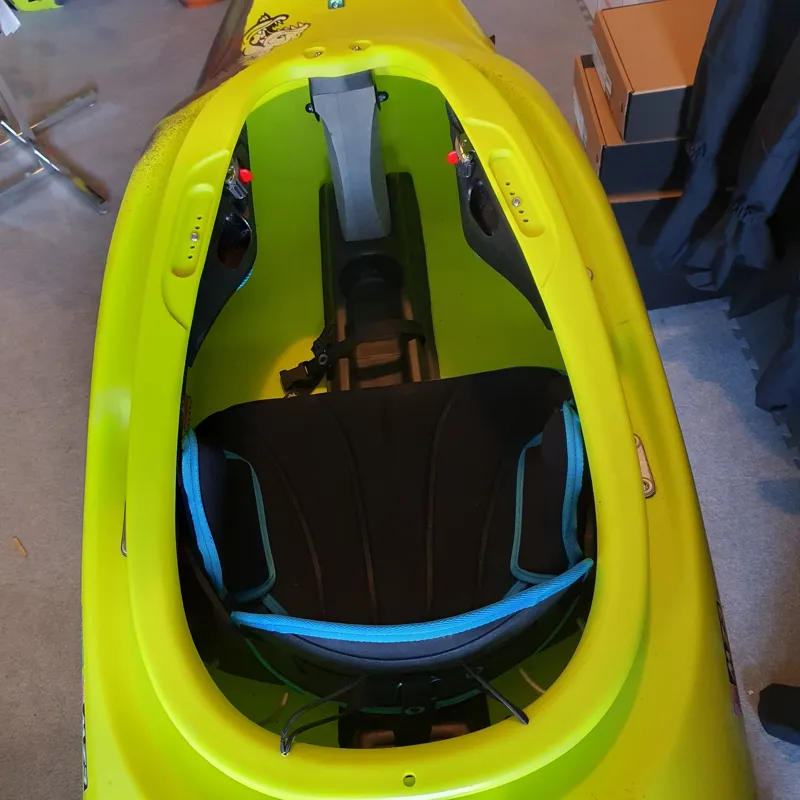 2023 Pyranha Ozone Freeride Whitewater Medium Smoking Gecko EX DEMO-4