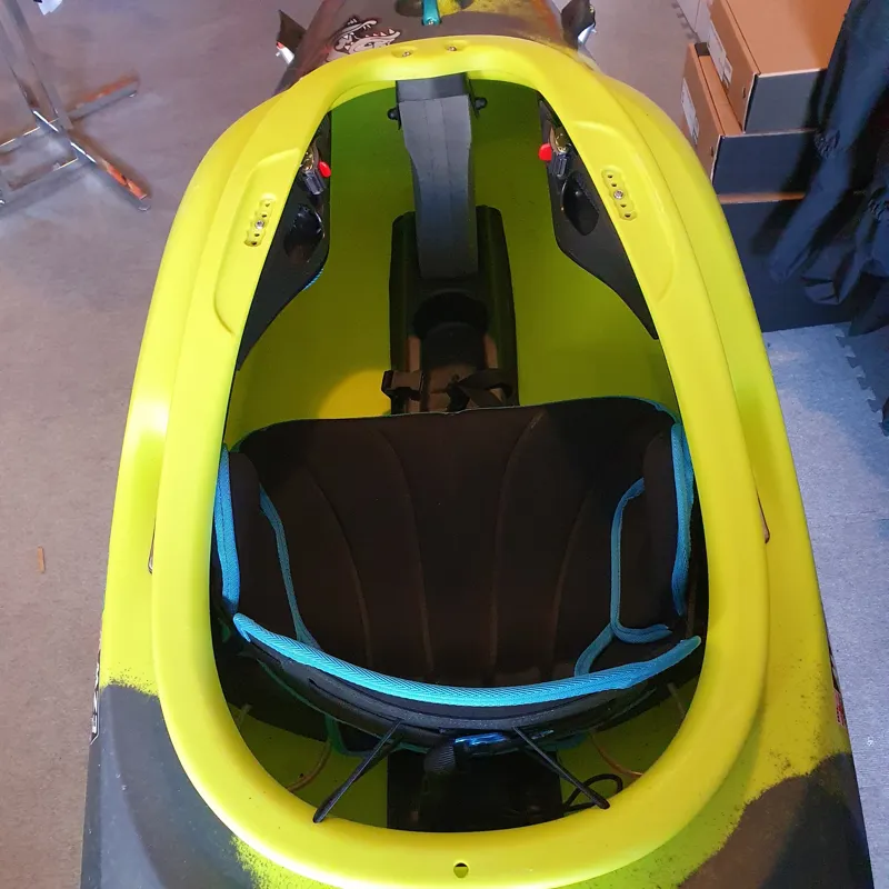 2023 Pyranha Ozone Freeride Whitewater Small Smoking Gecko EX DEMO-4