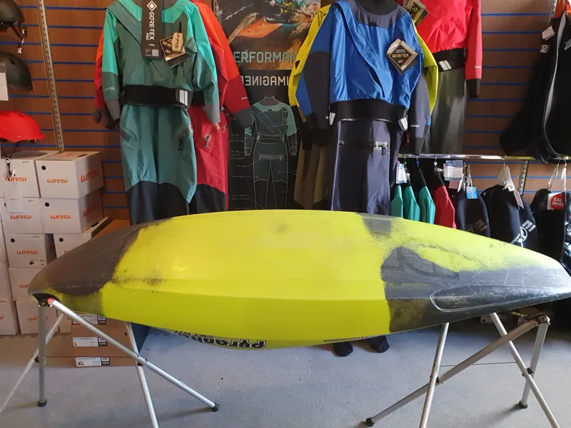 2023 Pyranha Ozone Freeride Whitewater Small Smoking Gecko EX DEMO-2