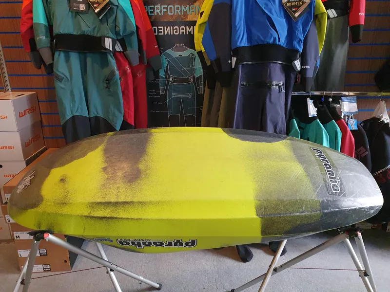 2023 Pyranha Jed Freestyle Whitewater Smoking Gecko Small EX DEMO-2