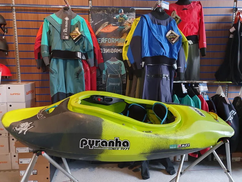 2023 Pyranha Jed Freestyle Whitewater Smoking Gecko Large EX DEMO-1