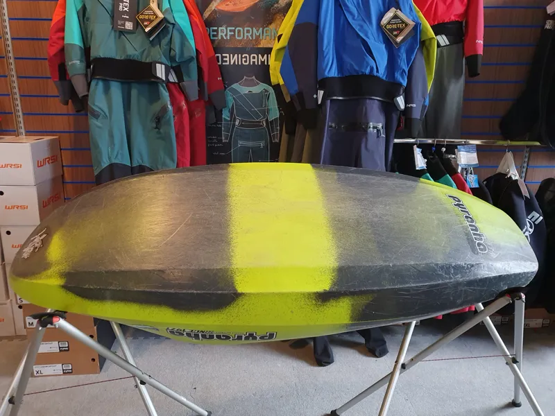 2023 Pyranha Jed Freestyle Whitewater Smoking Gecko Large EX DEMO-2