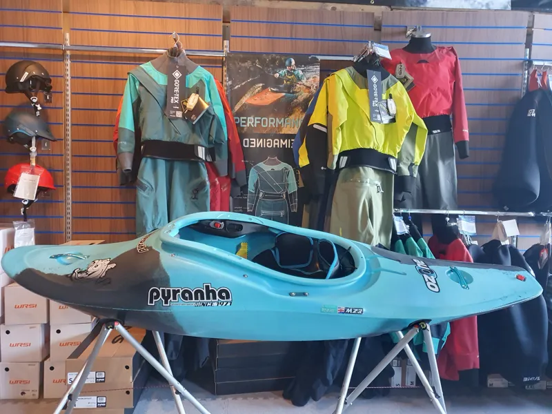 2023 Pyranha Ozone Freeride Whitewater Medium Blue/Grey/Grey EX DEMO-1