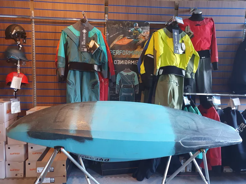 2023 Pyranha Ozone Freeride Whitewater Medium Blue/Grey/Grey EX DEMO-2