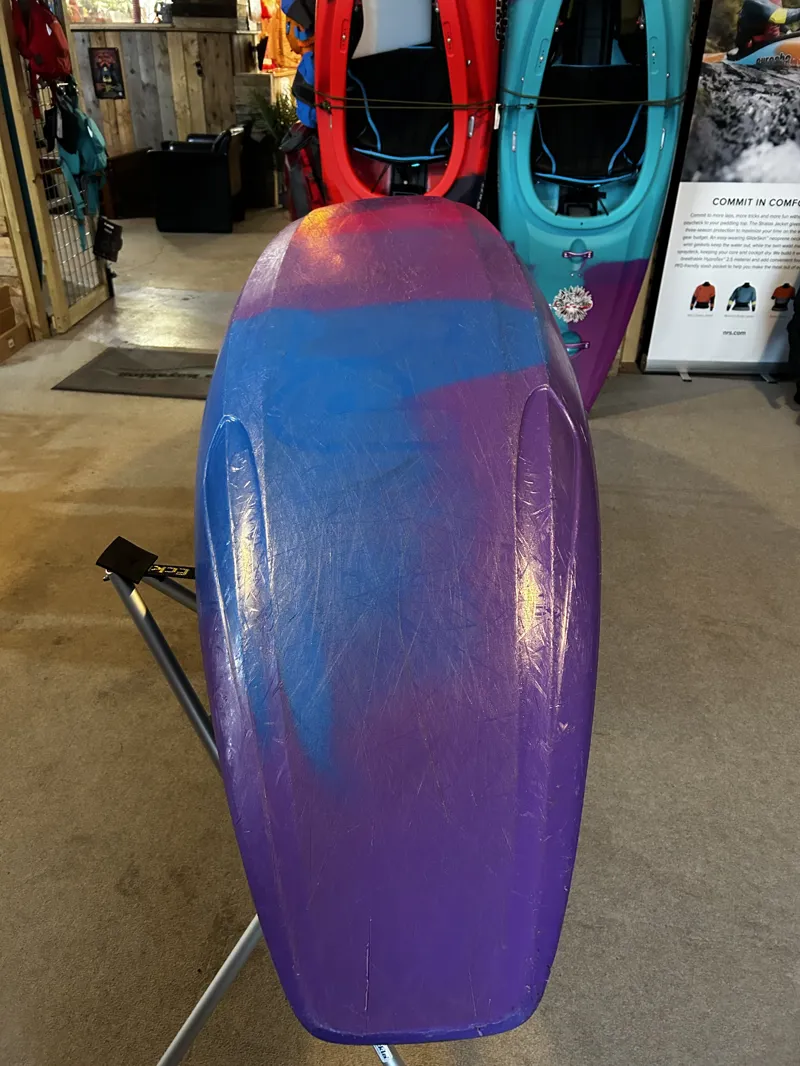 2024 Pyranha Kayaks Firecracker 252 Ex Demo Custom Purple/Fuschia/Blue-6