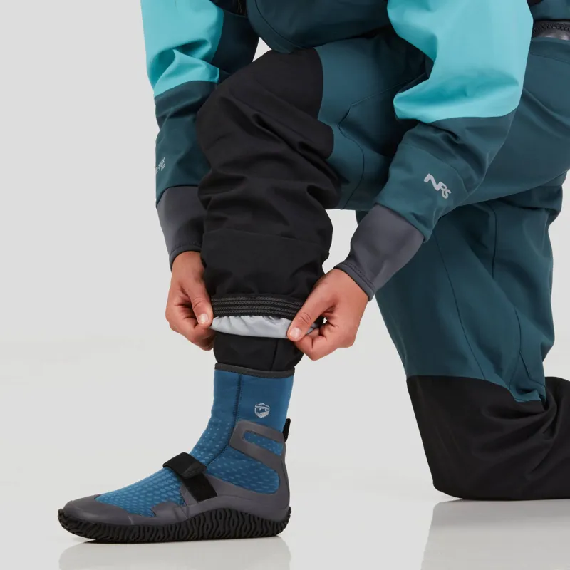 2025 NRS Womens Axiom GORE-TEX Pro Kayaking Dry Suit in Aqua-2