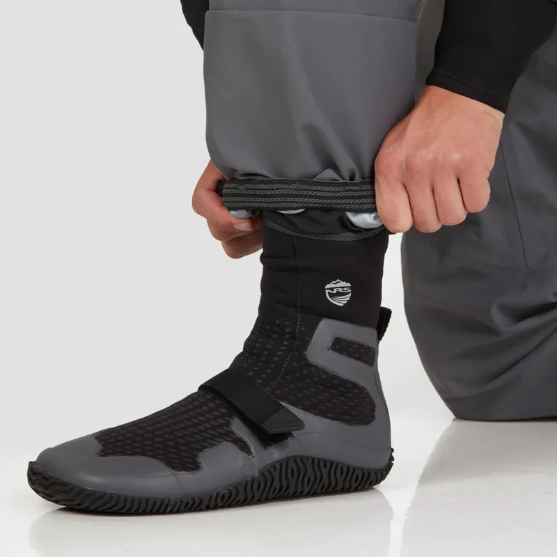 2025 NRS Mens Navigator GORE-TEX Pro Kayaking Dry Suit in Chartreuse-2