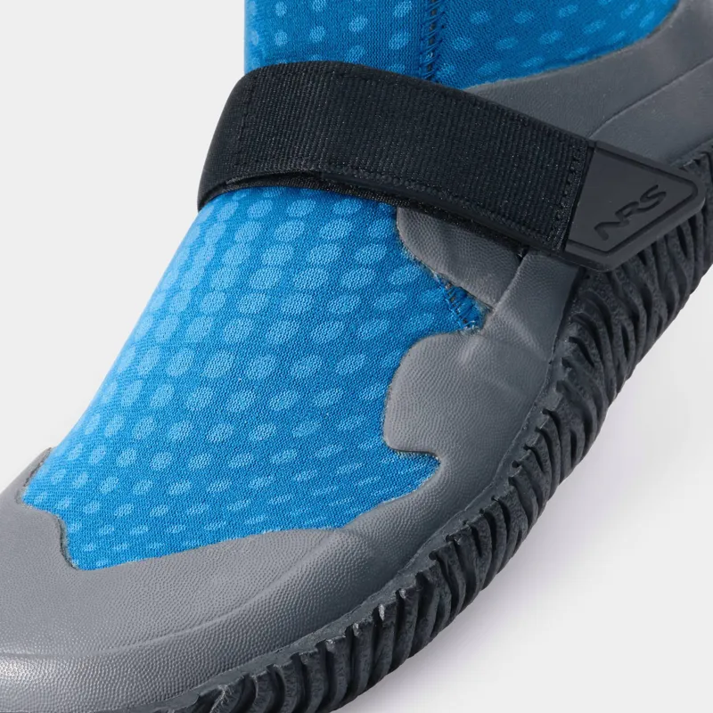 2025 NRS Womens 3mm Neoprene Lined Paddle Wetshoe in Blue-3