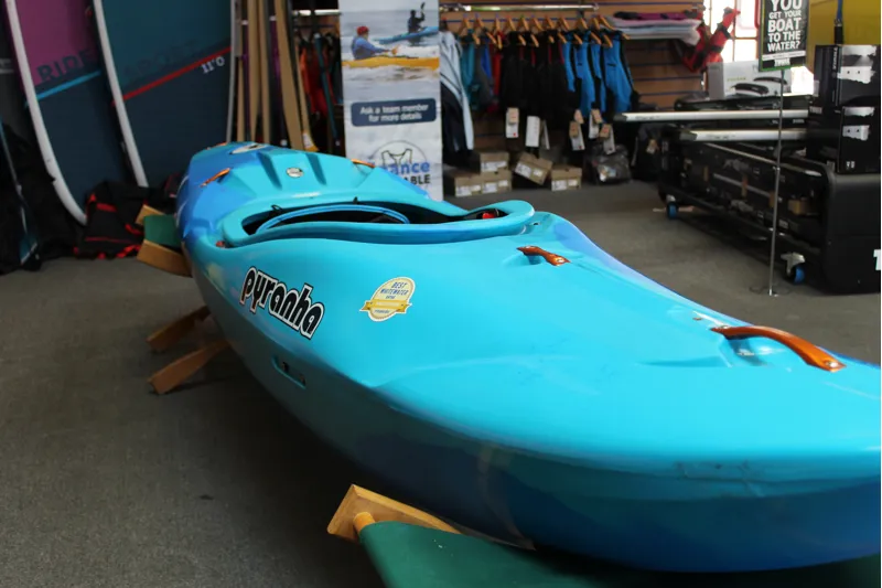 Pyranha 9R 2 Large Whitewater Kayak in Blue Crush Factory 2nd-4