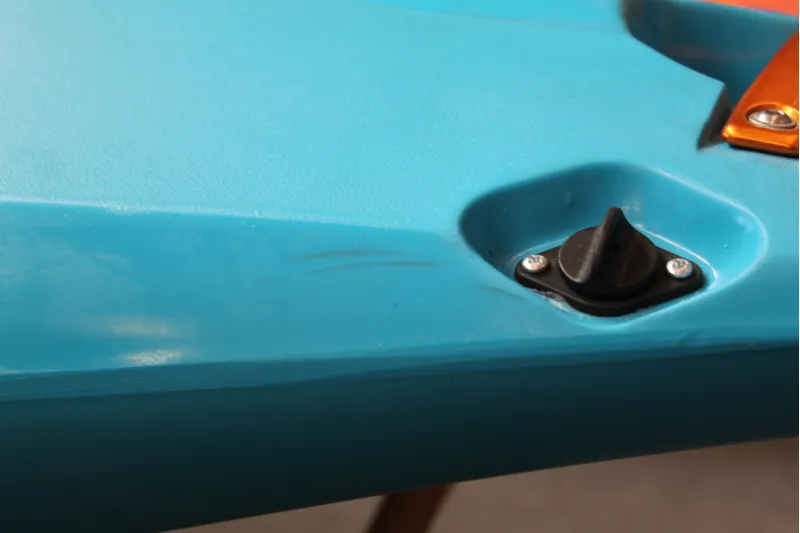 Pyranha 9R 2 Large Whitewater Kayak in Blue Crush Factory 2nd-7