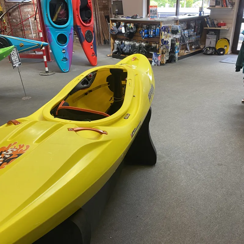 2024 Pyranha Scorch River Running Kayak - Yellow Medium EX DEMO-2