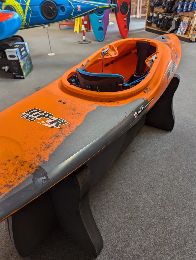 Pyranha Rip-R Evo 2 Kayak Cross Kayak Ex Display-4