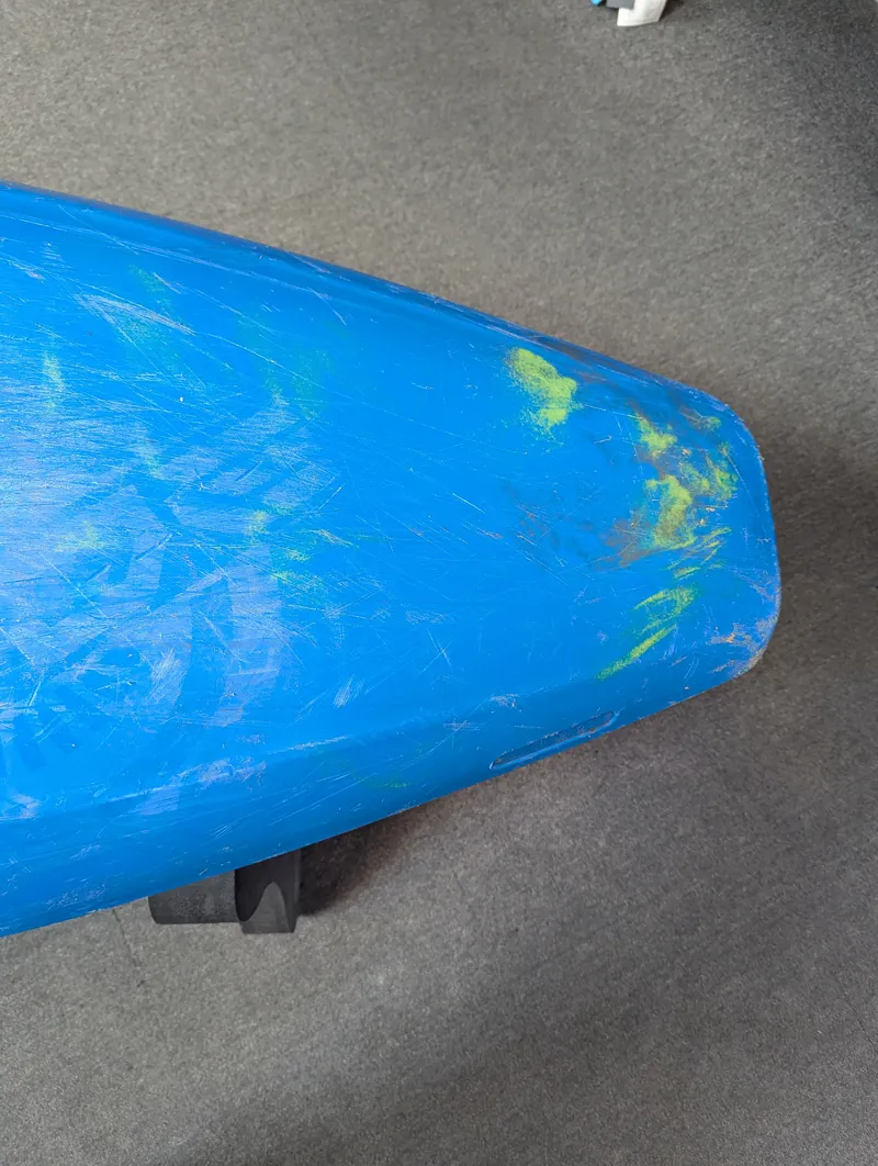 Second Hand Dagger Code Creek Spec Whitewater Kayak size Small-9