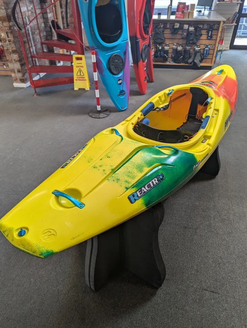 2025 Pyranha ReactR River Running Kayak Size Medium in Custom Colours-3