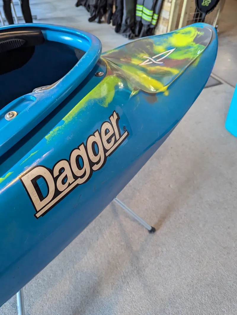 Second Hand Dagger Nova Full Slice Whitewater Kayak-1
