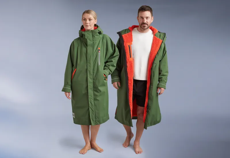 2025 Red Equipment Long Sleeve Changing Robe in Forest Green 15k Waterproof-1