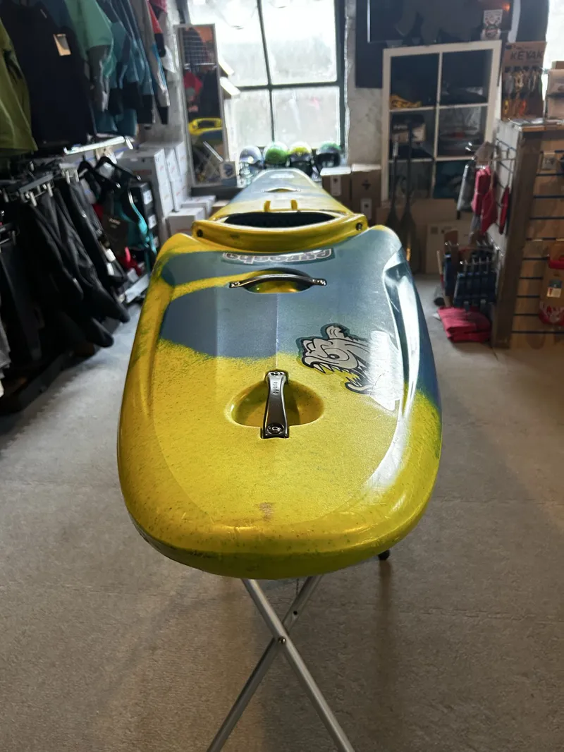 2025 Pyranha Kayaks Ripper 2 Large Elite Ex Demo Yellow/Navy-5