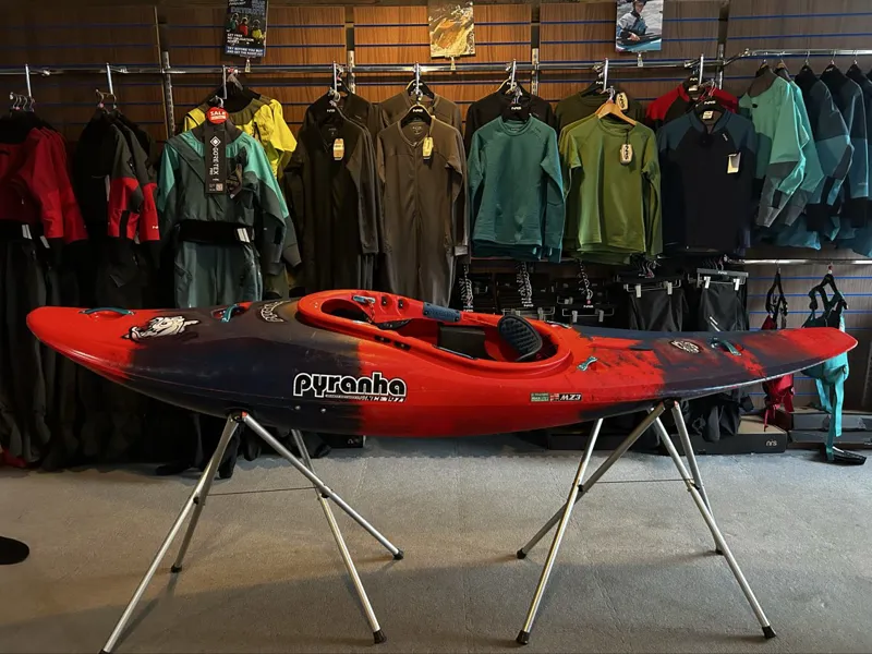 2025 Pyranha Kayaks Ripper 2 Medium Elite Ex Demo Rosella Red-1