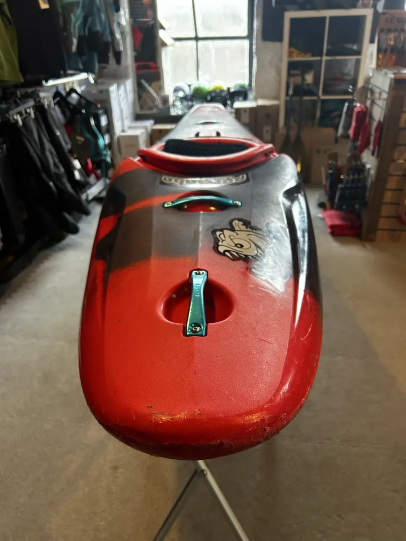 2025 Pyranha Kayaks Ripper 2 Medium Elite Ex Demo Rosella Red-5