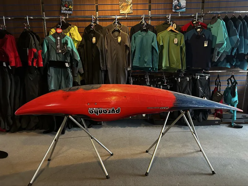 2025 Pyranha Kayaks Ripper 2 Medium Elite Ex Demo Rosella Red-2