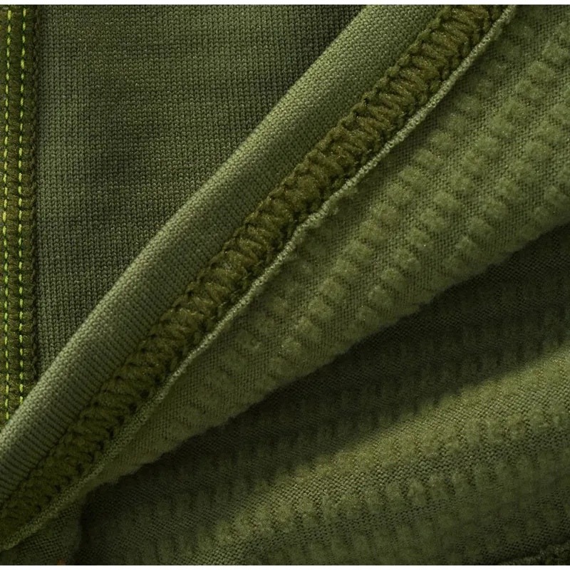 2021 NRS Lightweight Unisex Long Sleeved Thermal Top in Green-2