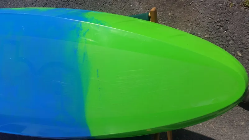 Ex Display Pyranha Burn 3 Medium Kayak in Lime/White/Blue-8