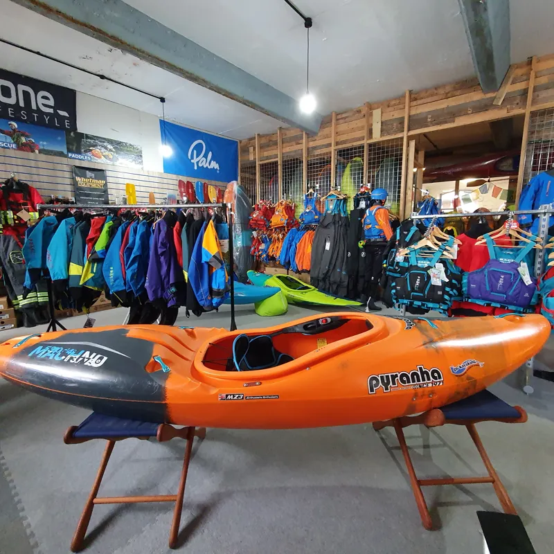 2023 Pyranha Machno Fire Ant L Whitewater Kayak EX DEMO-6