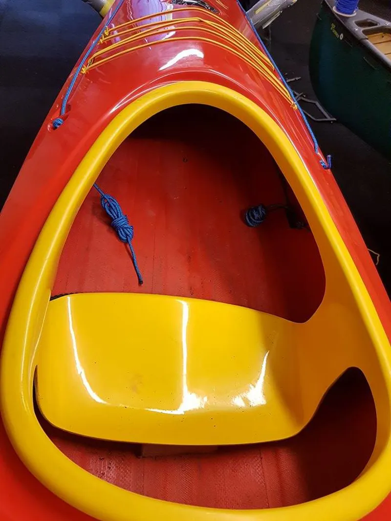 Second Hand McNulty Kodiak Composite Sea Kayak-9