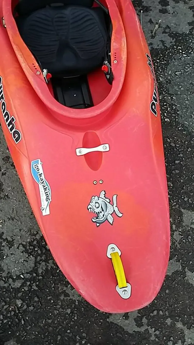 Pyranha I3 221 Red - Second Hand-2