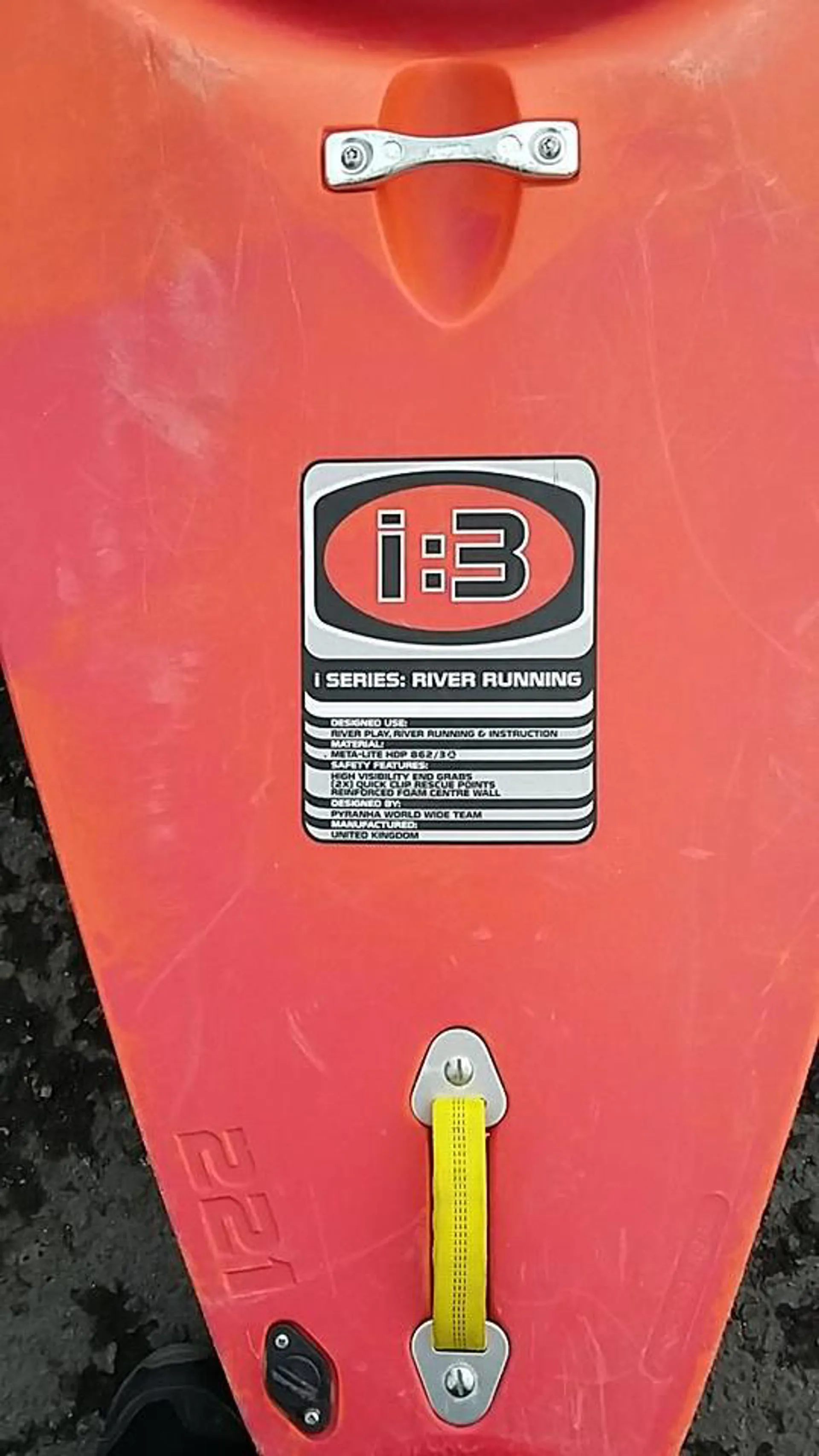 Pyranha I3 221 Red - Second Hand