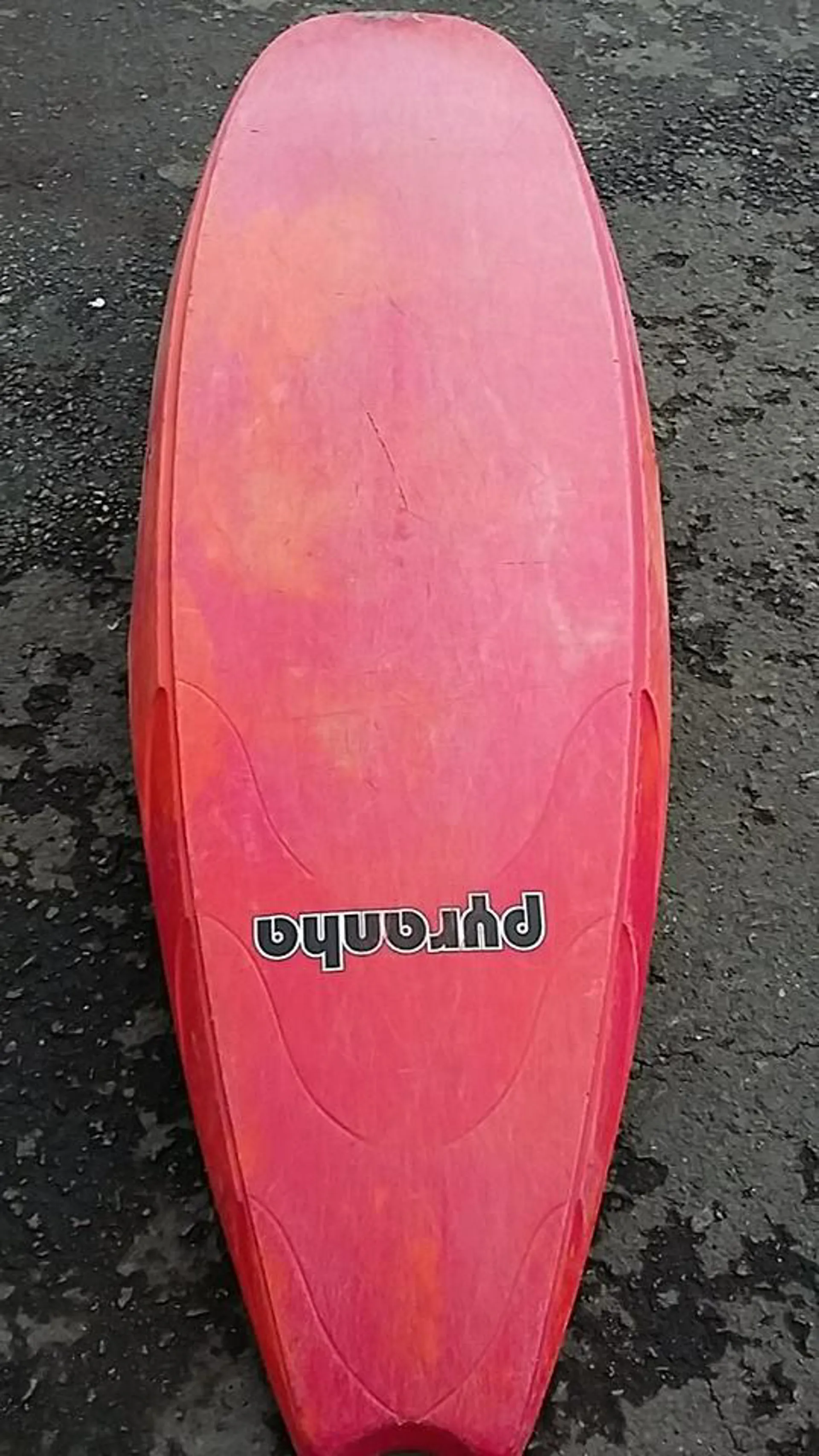 Pyranha I3 221 Red - Second Hand