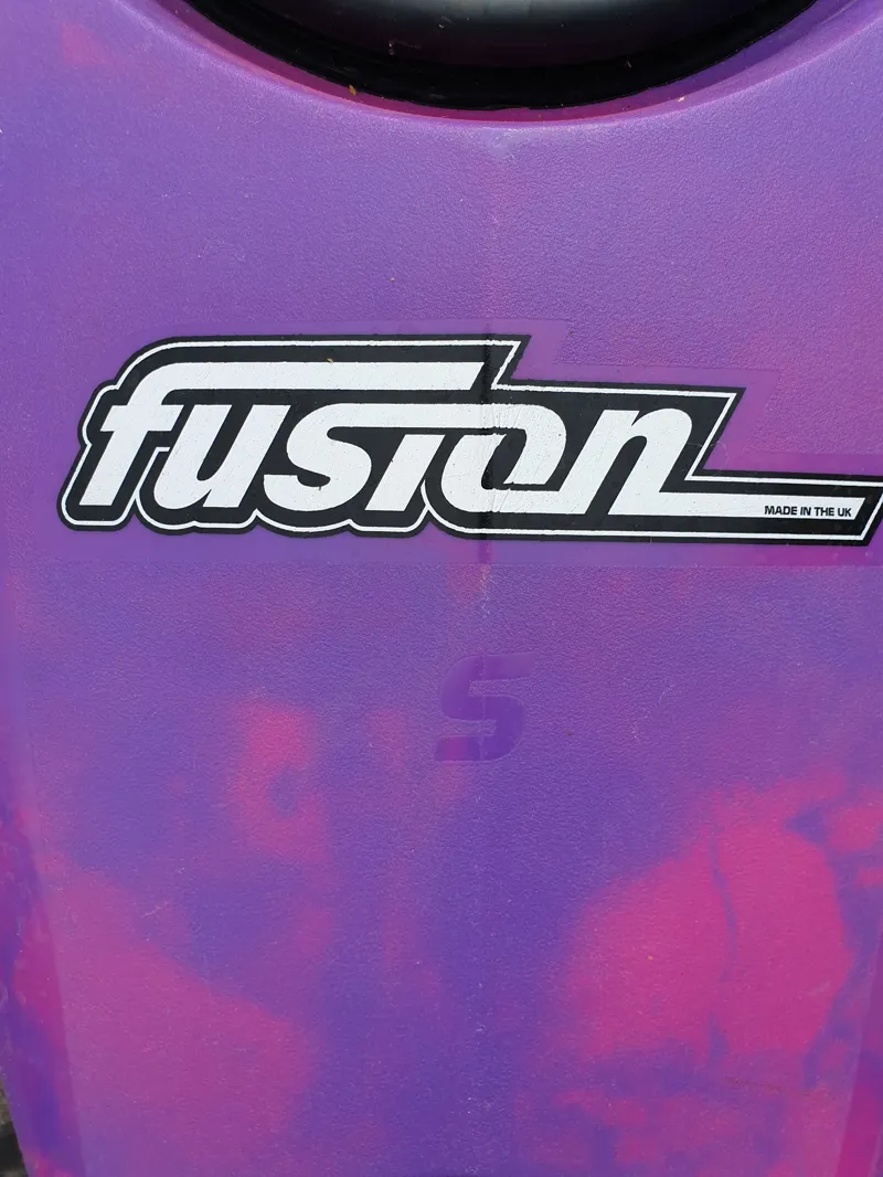 Ex Demo Pyranha Fusion II Small - Connect-1