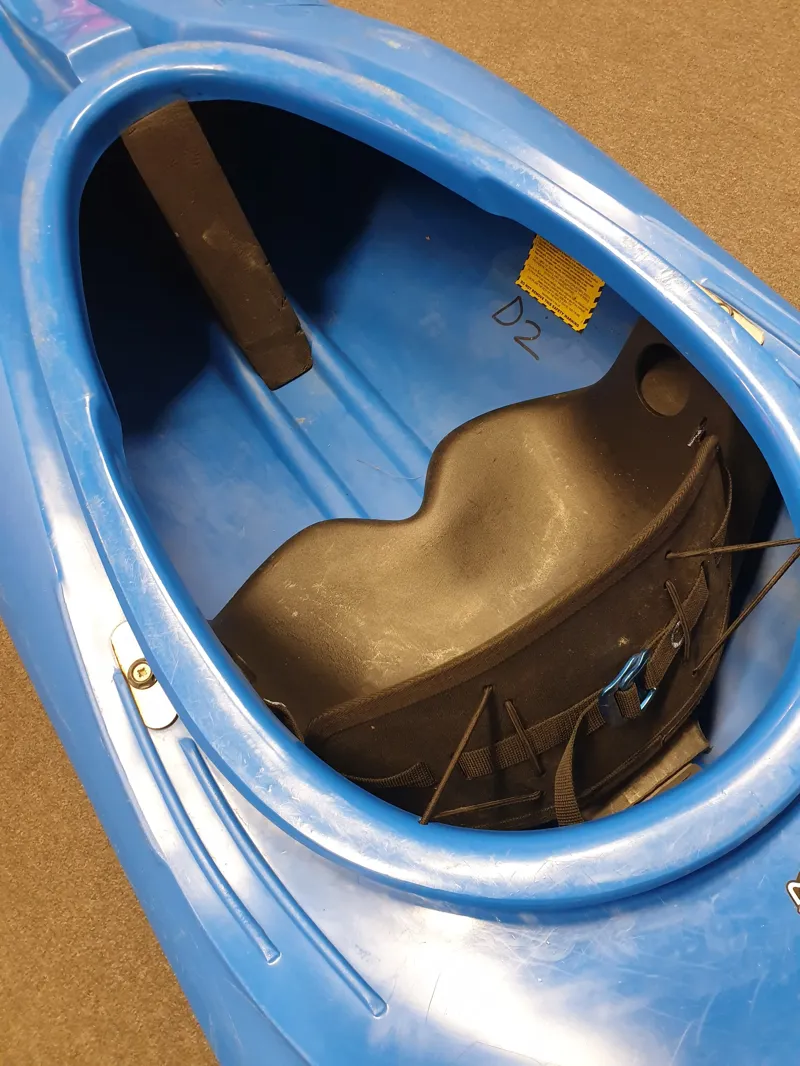 Pyranha Master TG Lite Rapid Blue Used FREE SHIPPING-4