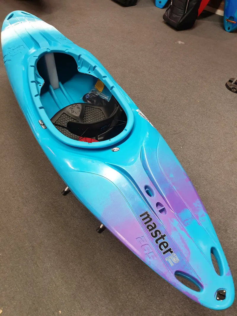 Ex Demo Pyranha Master TG - Club FREE SHIPPING-2