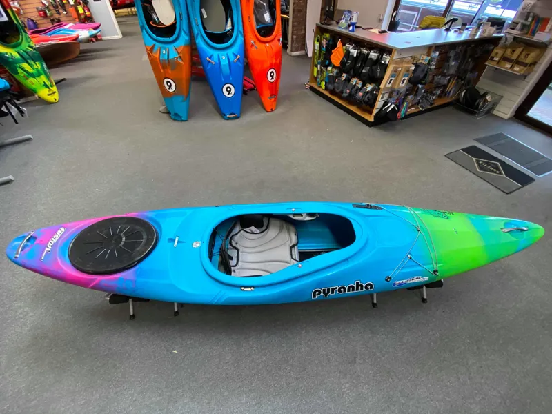 2019 Pyranha Fusion II Medium Skeg - Factory 2nd FREE SHIPPING-1