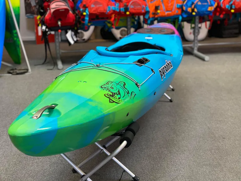 2019 Pyranha Fusion II Medium Skeg - Factory 2nd FREE SHIPPING-2