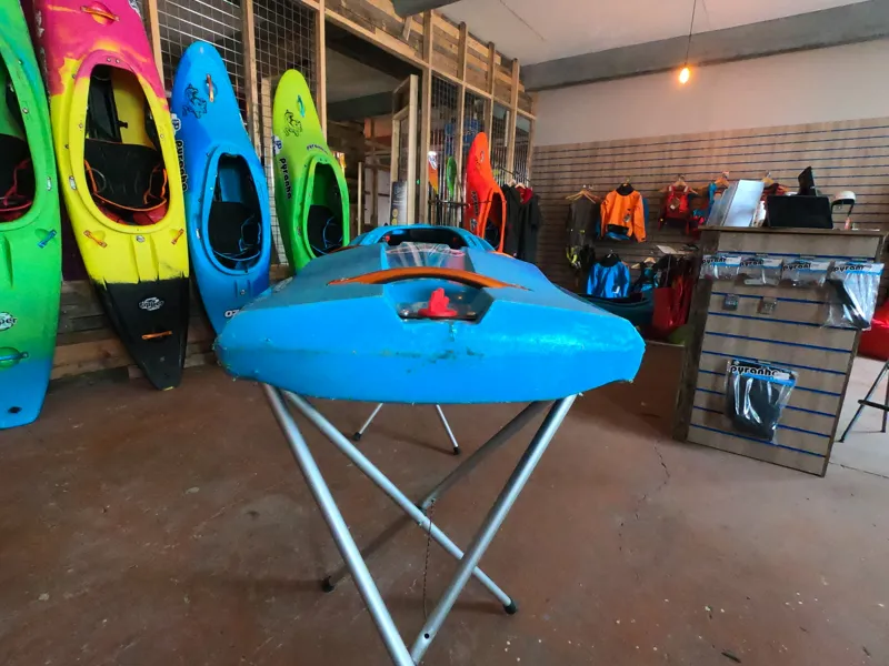 Pyranha Scorch Large Blue Crush - Ex Demo-1