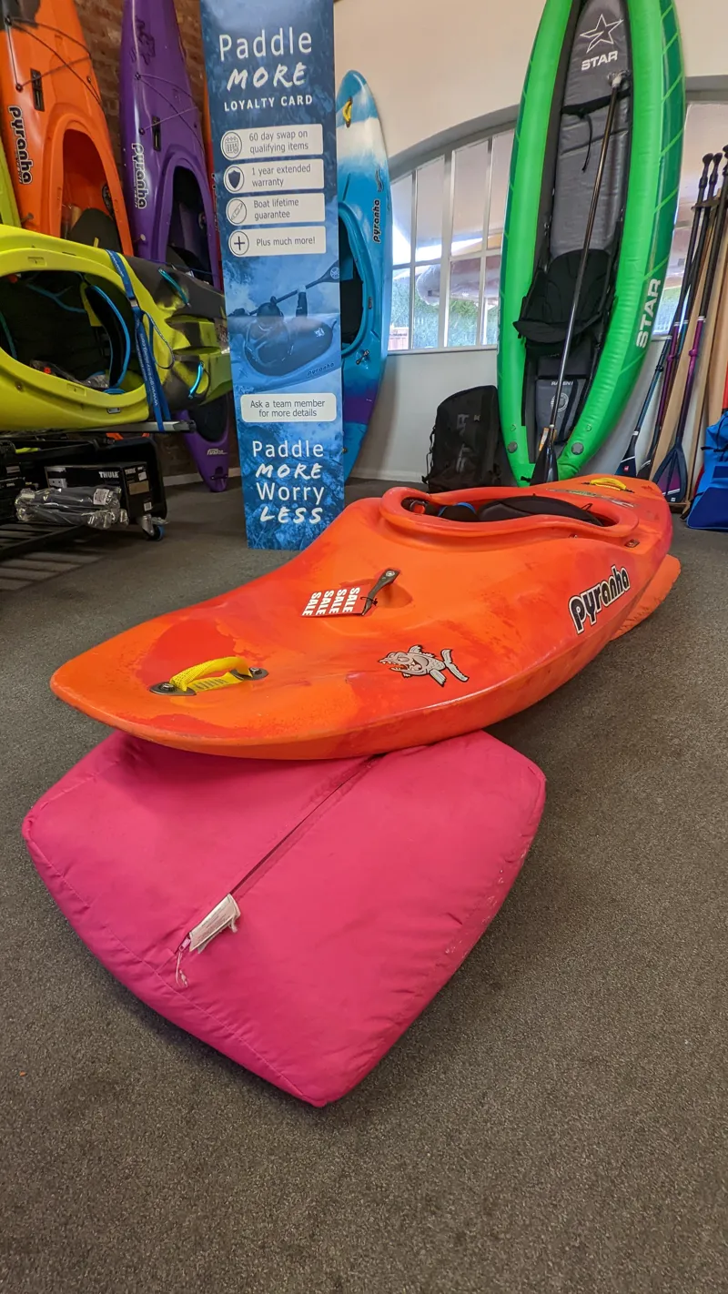 2021 Pyranha Loki Small Ex Demo River Play Whitewater Kayak-5