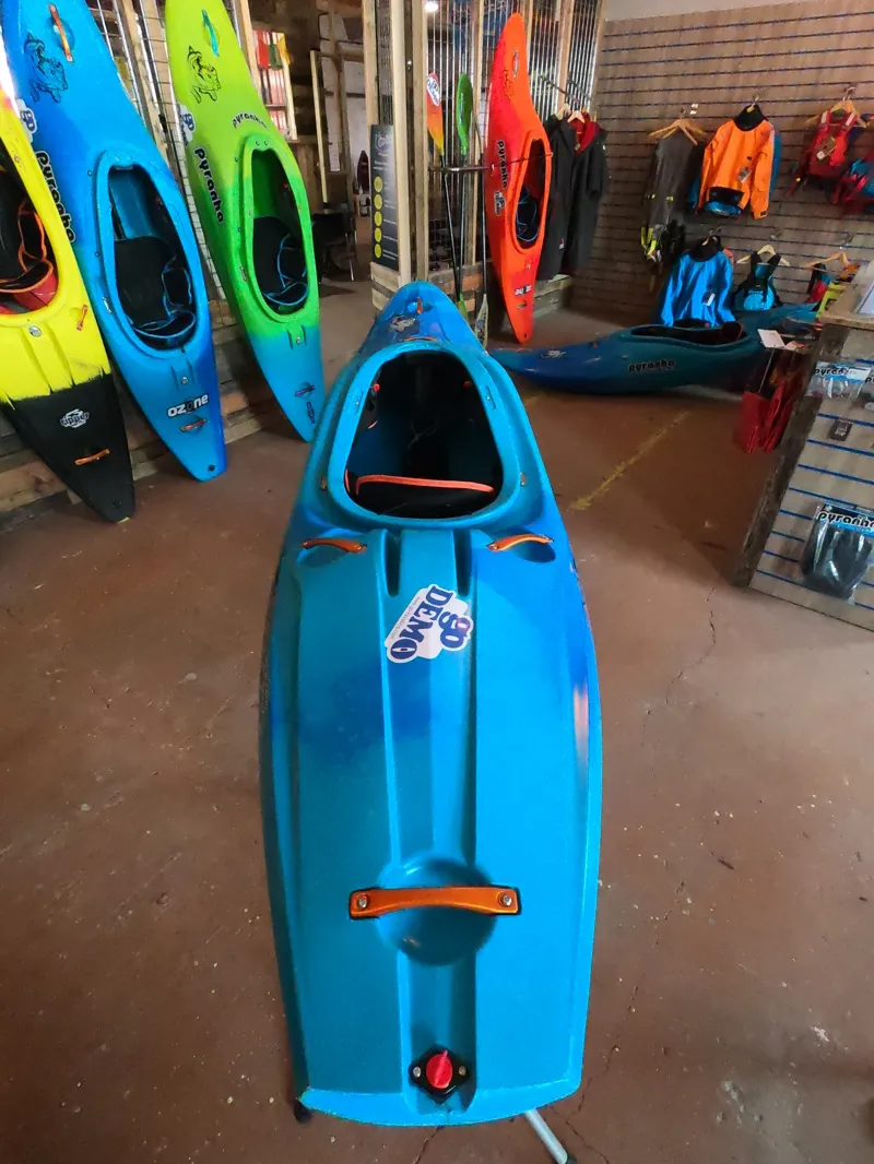 Pyranha Scorch Large Blue Crush - Ex Demo-3