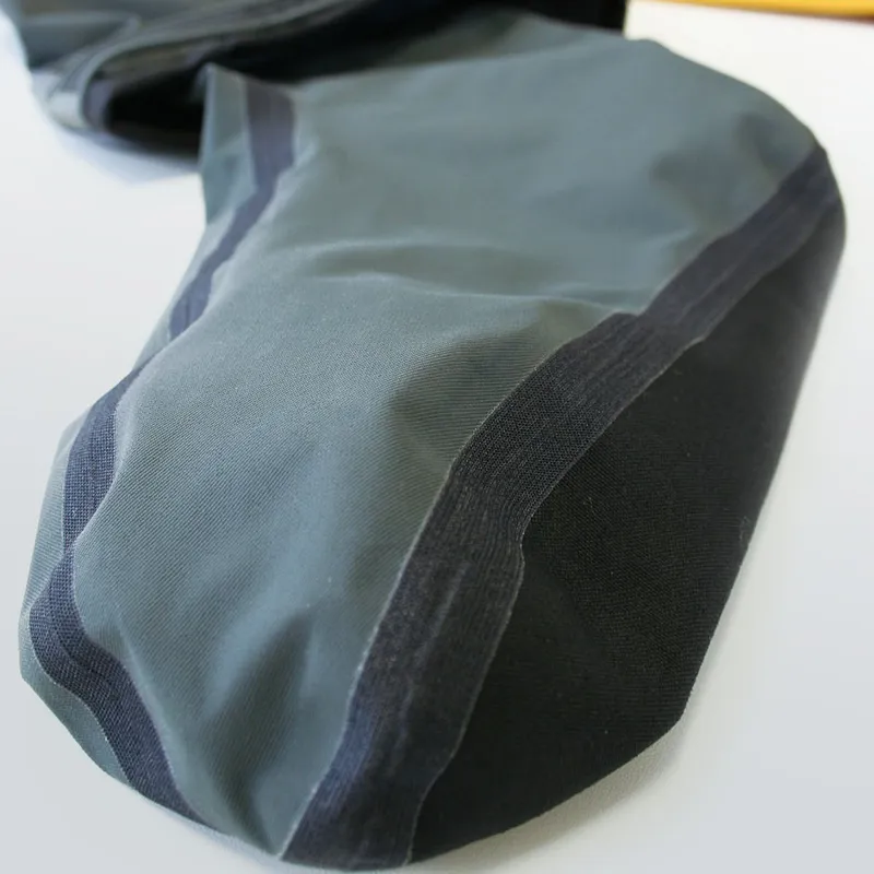 Palm Ion Bib Saffron-2