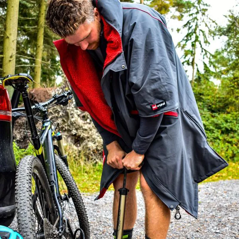 2021 Red Paddle Co Outdoor Pro Change Jacket Short Sleeved-5