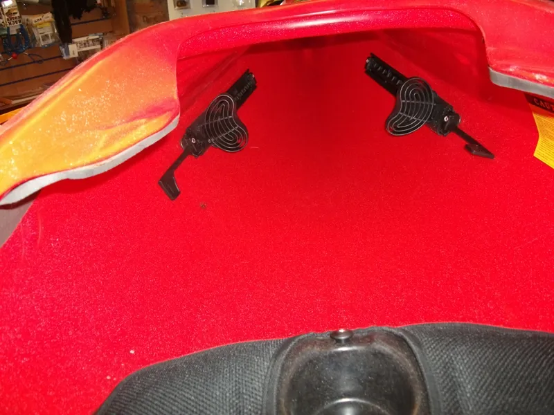 Second Hand Robson Waikiki Kayak Red-3