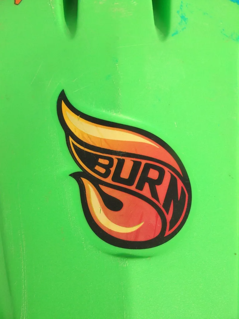 Ex Demo Pyranha Burn 3 LARGE. Lime Blue White with C4S Outfitting