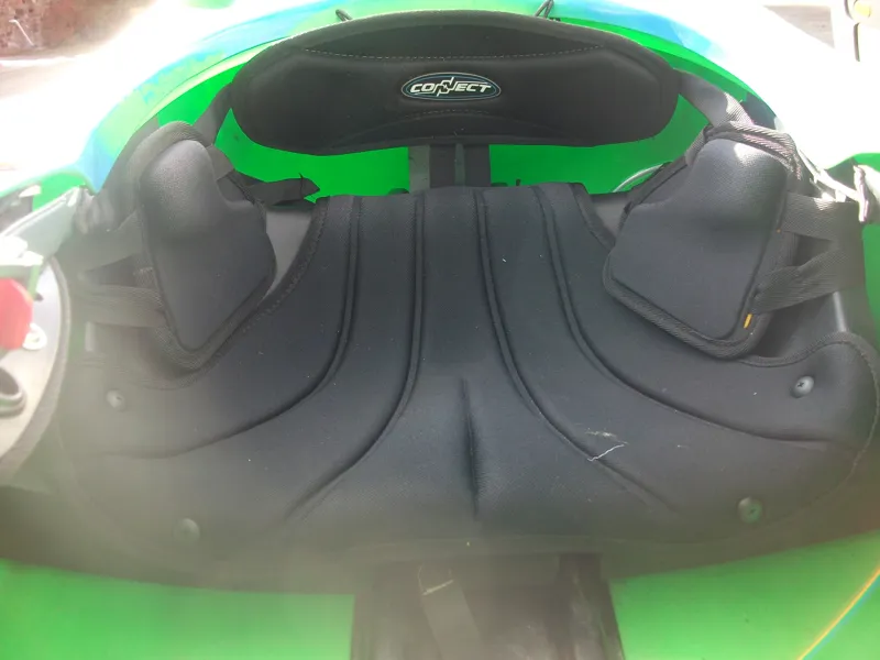 Ex Demo Pyranha Burn 3 LARGE. Lime Blue White with C4S Outfitting-4