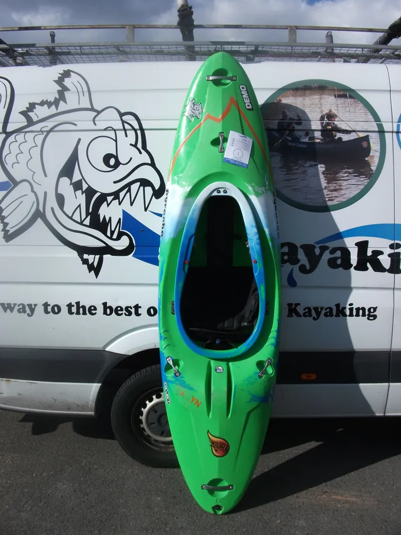 Ex Demo Pyranha Burn 3 LARGE. Lime Blue White with C4S Outfitting-6