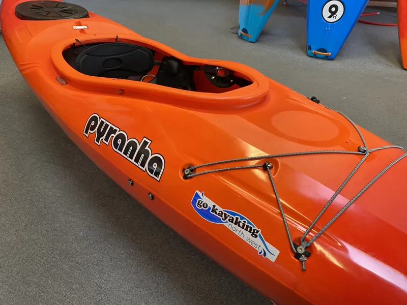 2020 Pyranha Fusion Large Stout Factory 2nd - FREE SHIPPING-1