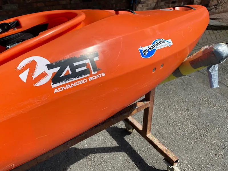 Zet Director Orange - Ex Demo-1